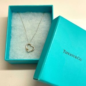 Tiffany & Co Open Heart Pendant necklace (11mm).